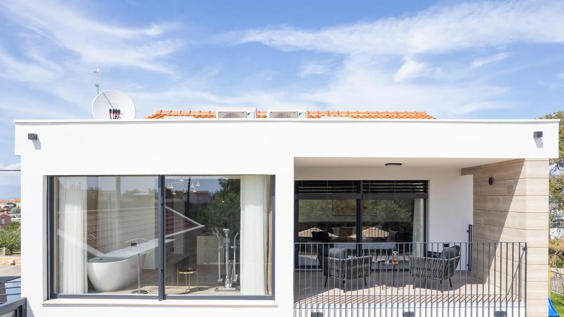 Luxury Villa Salt & Stone With Spa Area In Nin