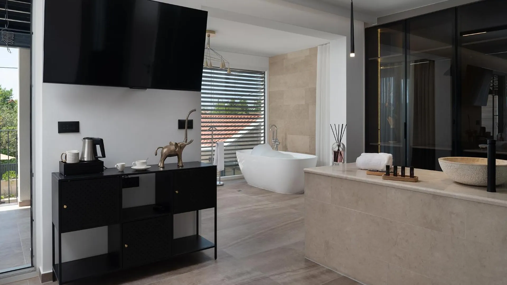 Luxury Villa Salt & Stone With Spa Area In Nin