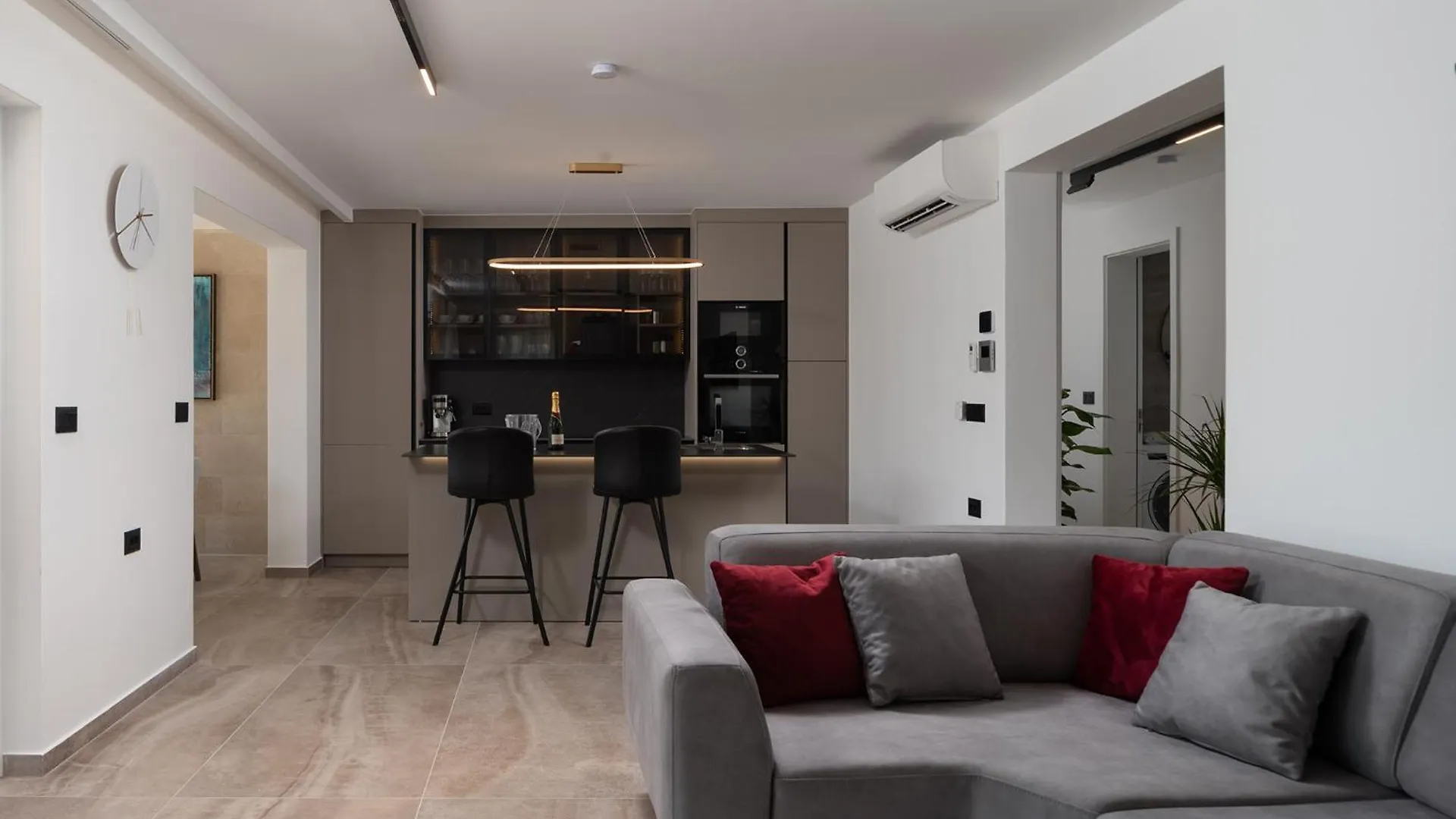 Luxury Villa Salt & Stone With Spa Area In Nin
